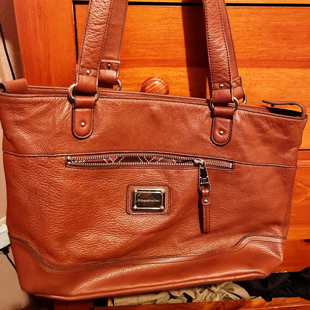Stone Mountain medium sized brown purse new